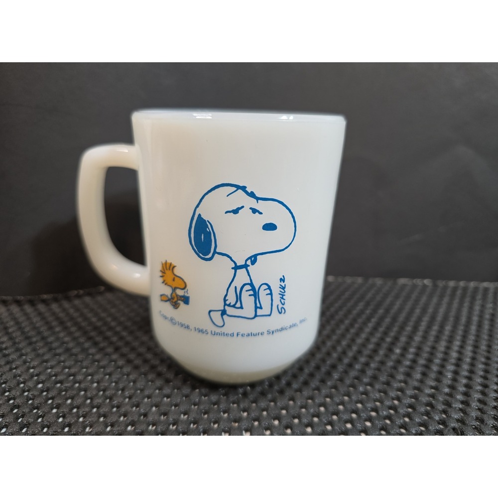 Vintage Snoopy "I'm Not Worth A Thing Before Coffee Break!" Fire-King Mug 1965